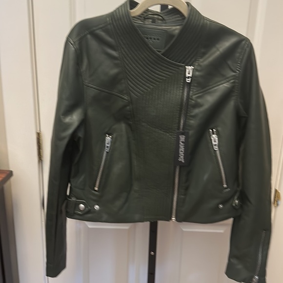 BLANKNYC women’s Quilted Detail Moto Jacket - Picture 6 of 13
